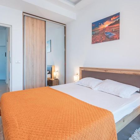 Апартаменты Apartament Unique Relax Нэводари Экстерьер фото