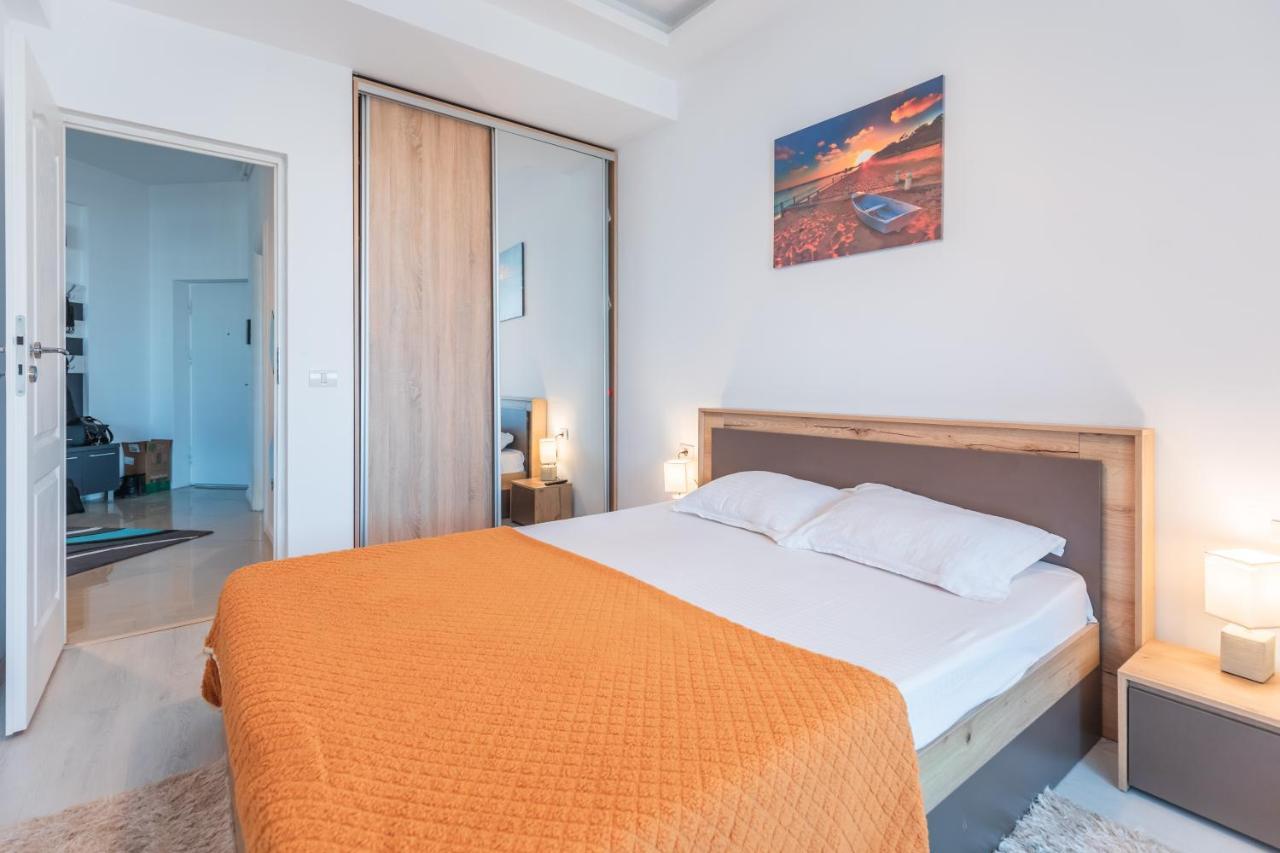 Апартаменты Apartament Unique Relax Нэводари Экстерьер фото