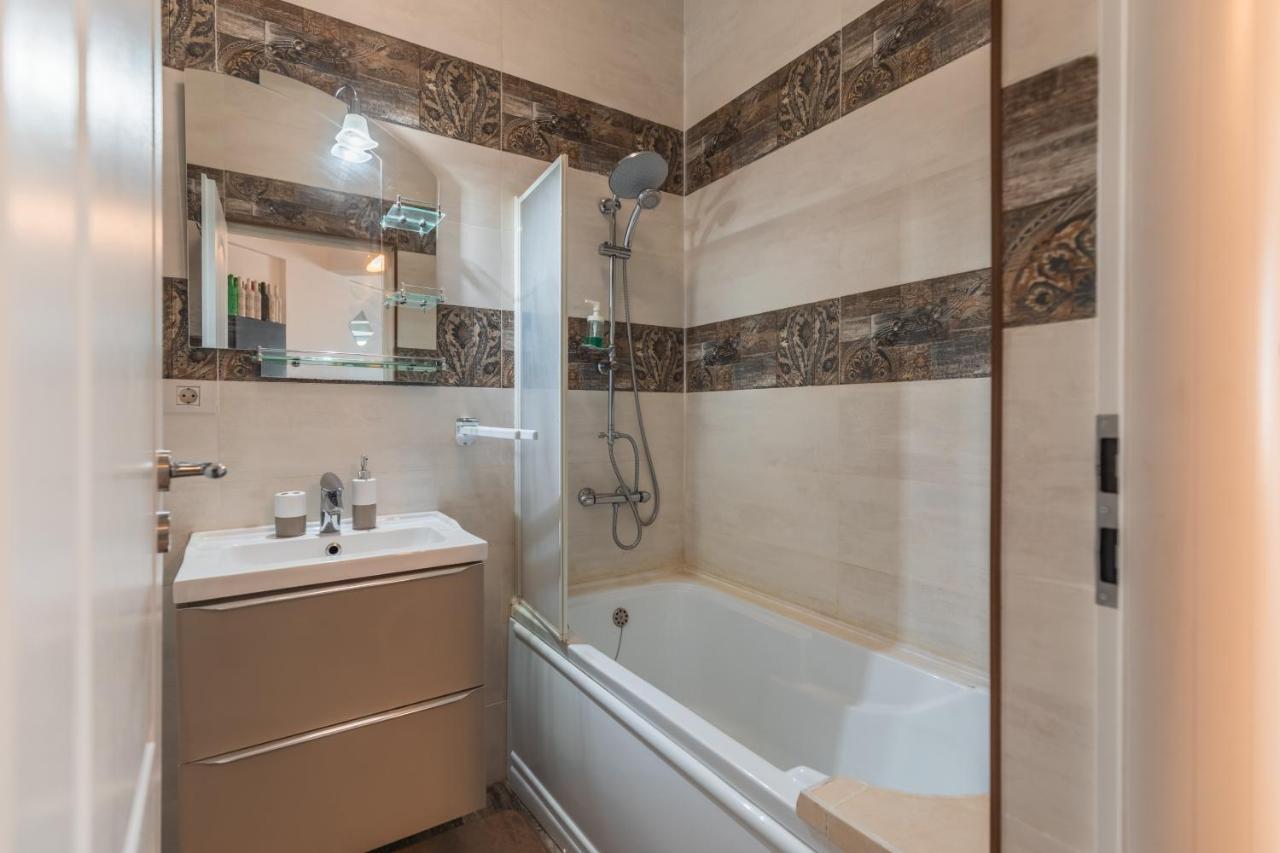 Апартаменты Apartament Unique Relax Нэводари Экстерьер фото